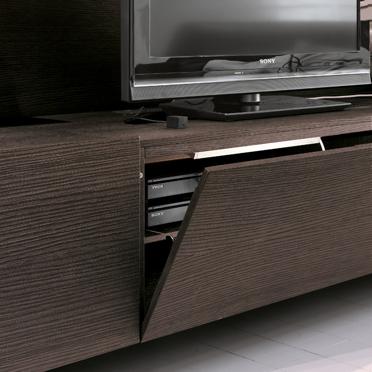 Итальянские стеллажи для книг Poliform Skip Итальянские стеллажи для книг Poliform Skip