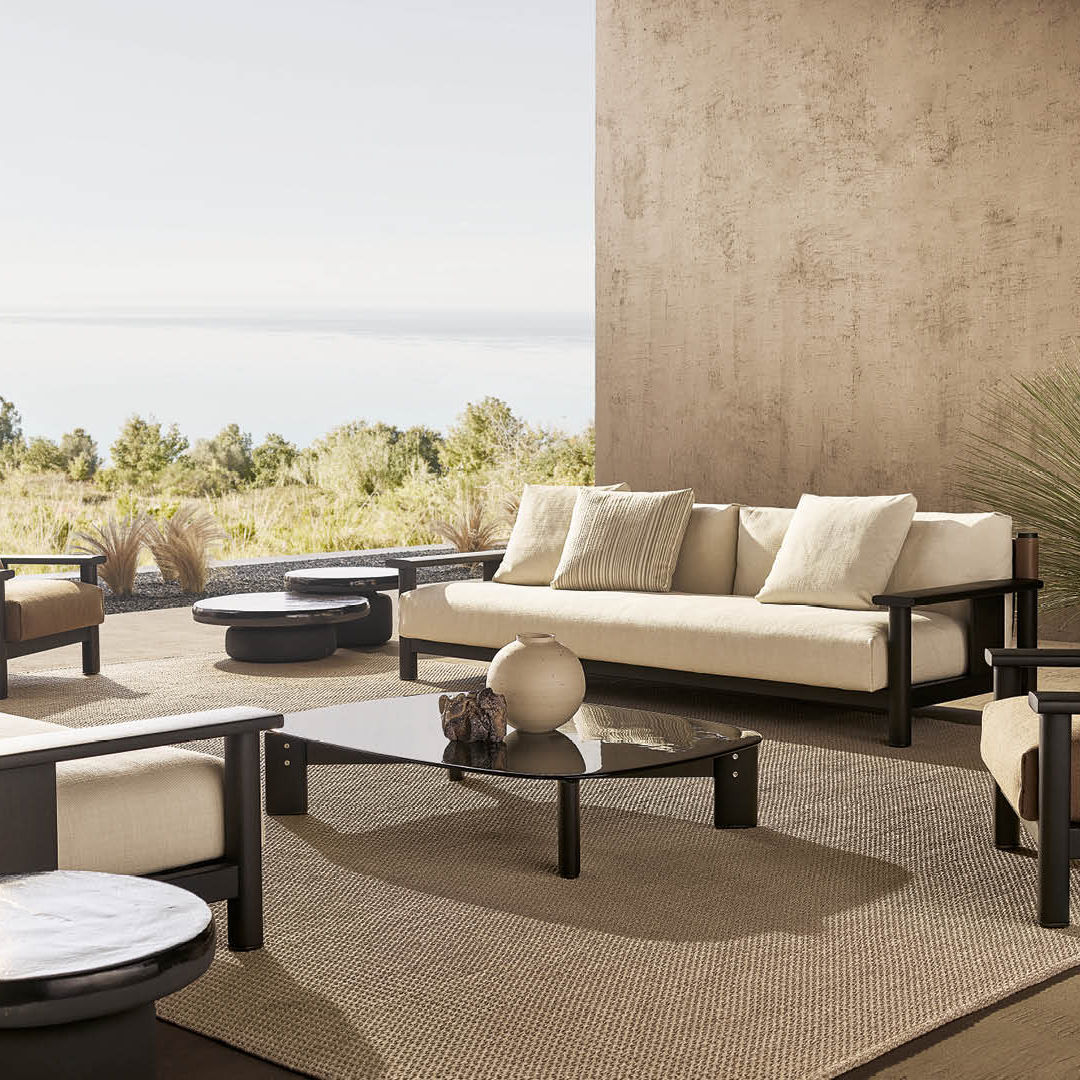 KETCH COFFEE TABLE