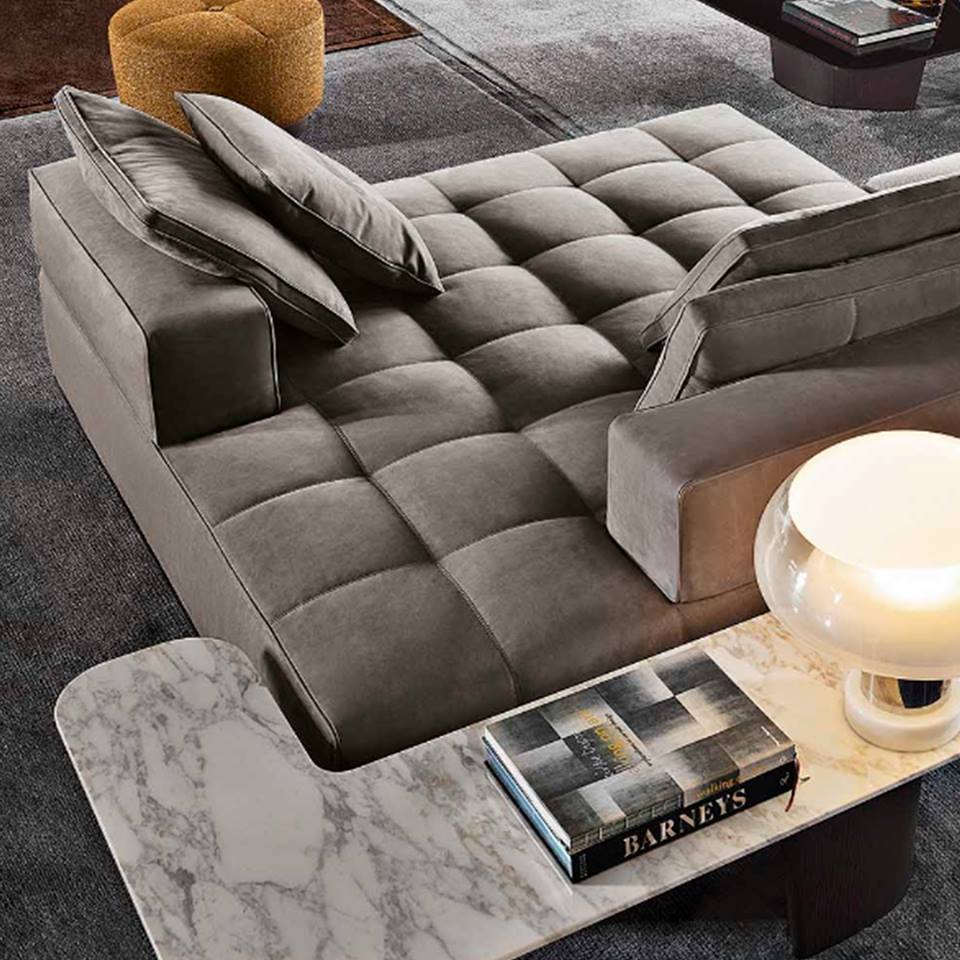 Диван из коллекции Lawrence бренда Minotti
