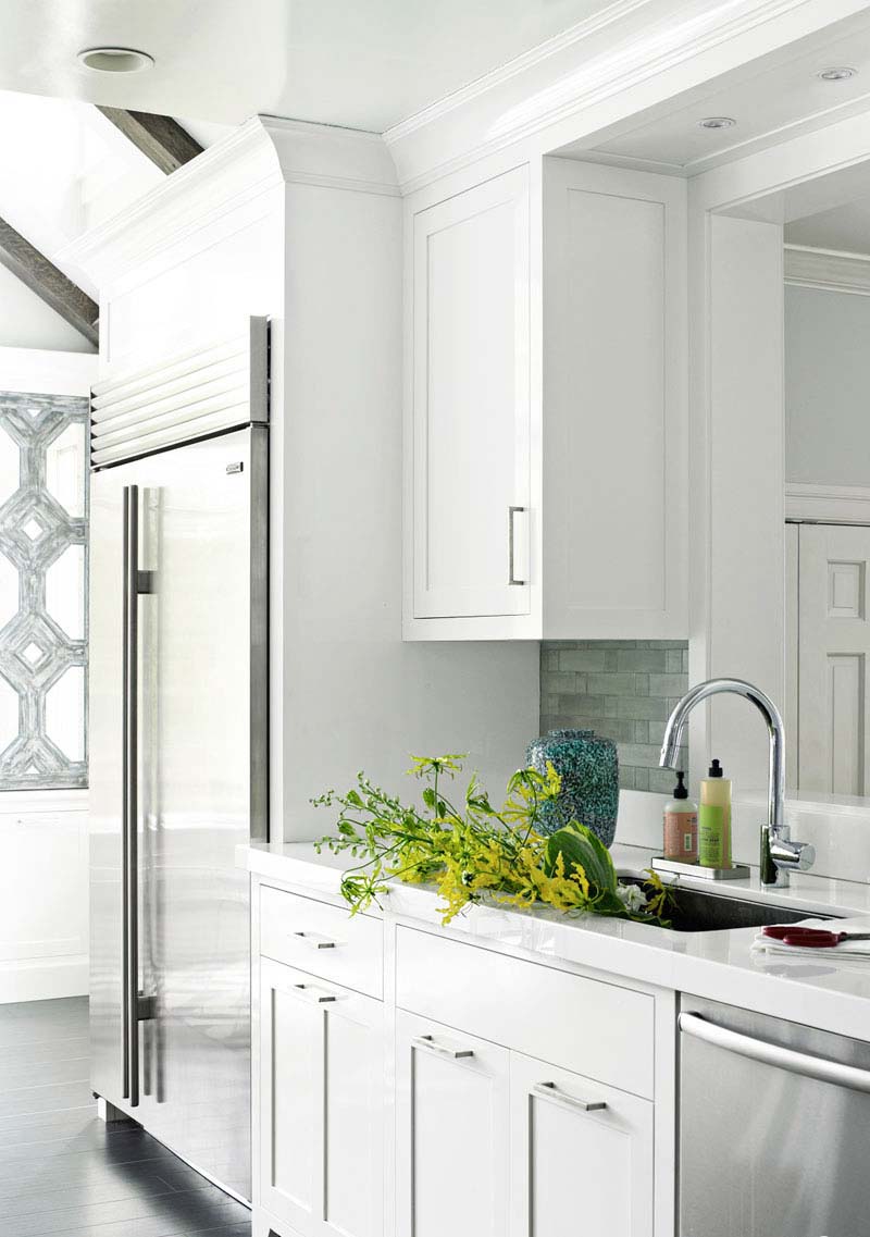 01-hbx-glossy-white-kitchen-1212-de