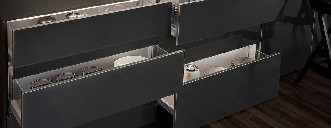 SYNTHIA | IOS | LARGO-LG