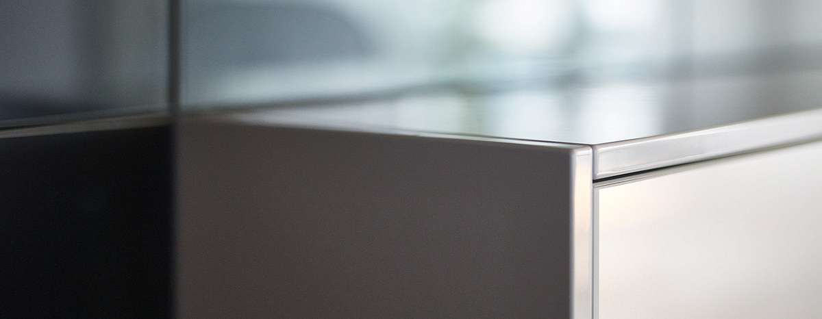 SYNTHIA | IOS | LARGO-LG